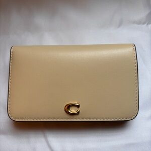 Essential Slim Card Case in Moonlight